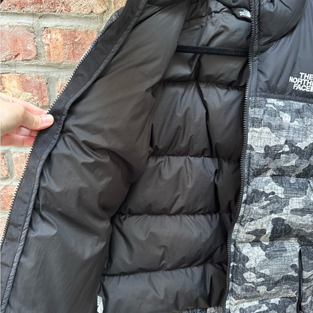 North face nuptse 700 coat jacket down feathers nylon puffer boys kids camo - Picture 10 of 12